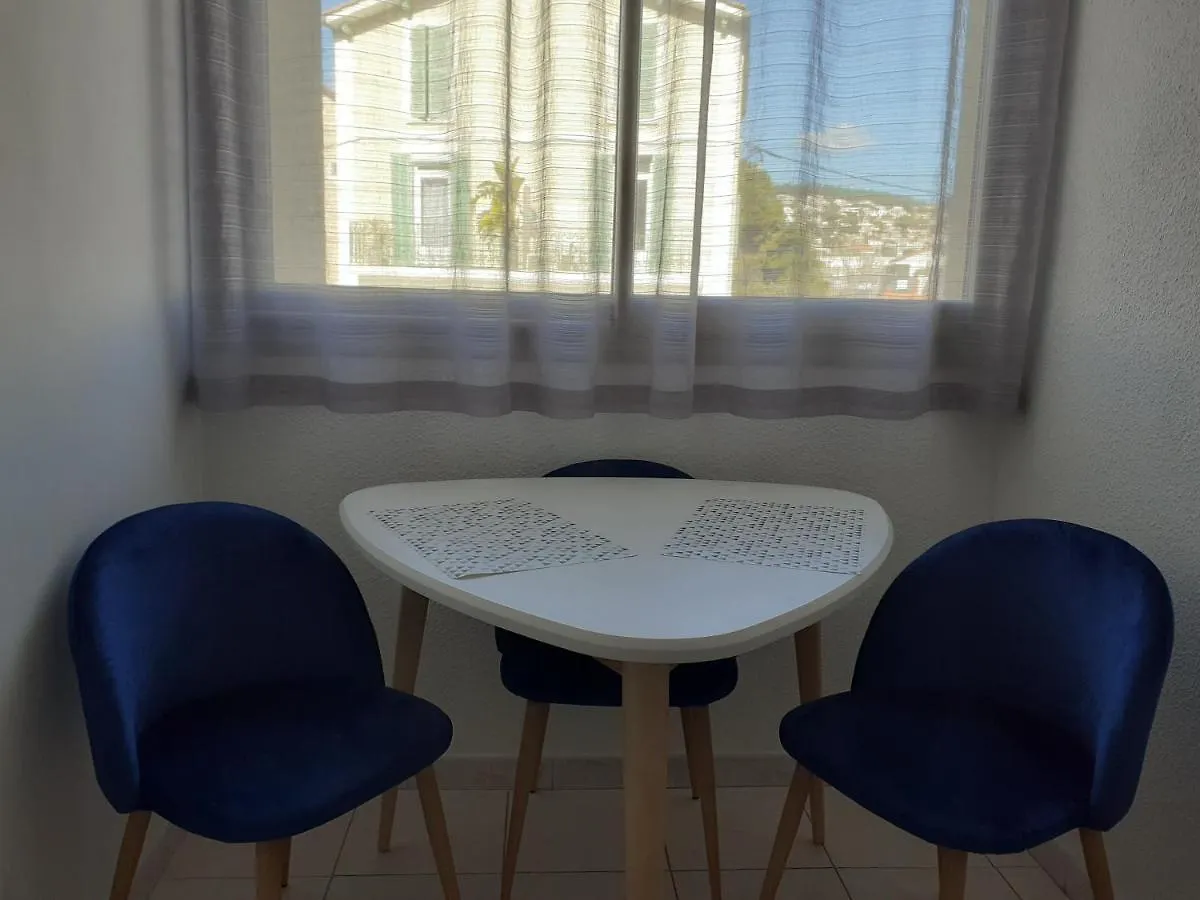 L'Escale Marine : Centre Ville/ Plage Bandol França
